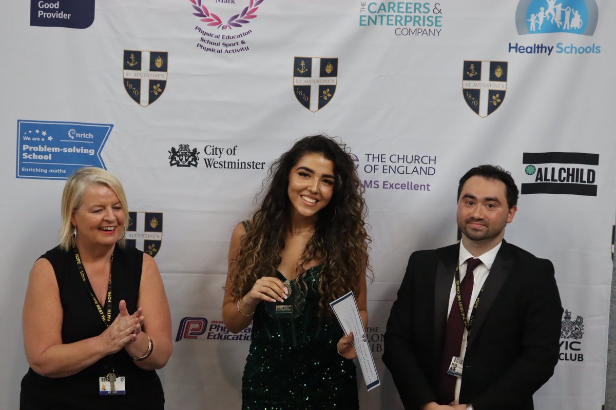 🎓 A Night to Remember: Year 11 Graduation 2025 🎉

On Friday 27th June, our Year 11s marked a major milestone with a stunning Graduation Ceremony in the heart of the school.Students were joined by proud families, friends and staff to celebrate the end of their secondary journey.