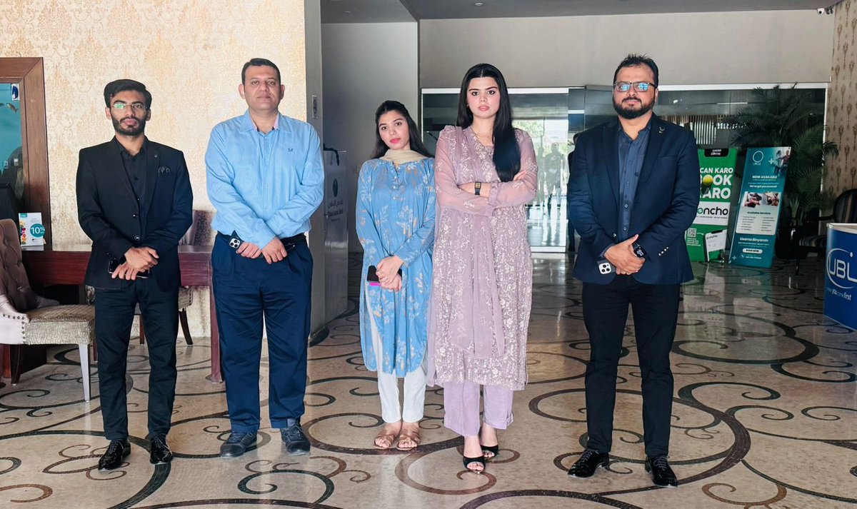 Upmark CEO Amaima Iftikhar Khan met with the Country Manager Mr Akif, Operations Manager Mr Haroon, and other representatives of the University of Hertfordshire to discuss industry dynamics and strategic measures to mitigate the risks associated with high-risk student profiles