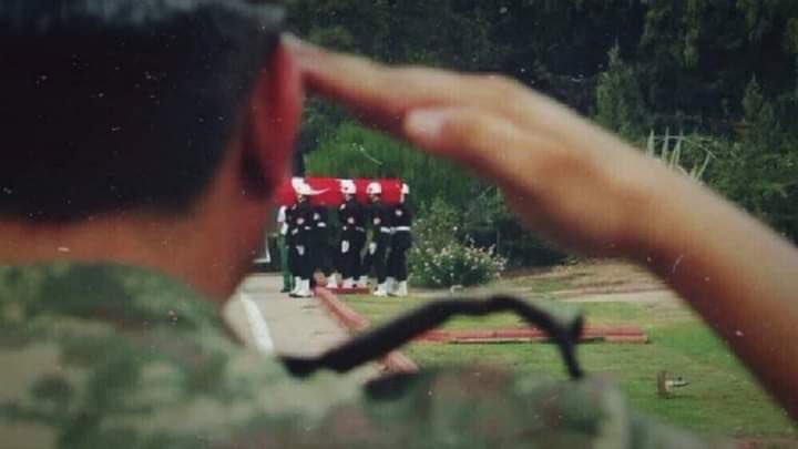 Şehit annesinin dediği gibi: 
“Şehidin helvası sizin ocakta kavrulmadığı sürece, size hep tatlı gelecek.”
Allah sabır versin
Vatan sağolsun başımız sağ olsun!