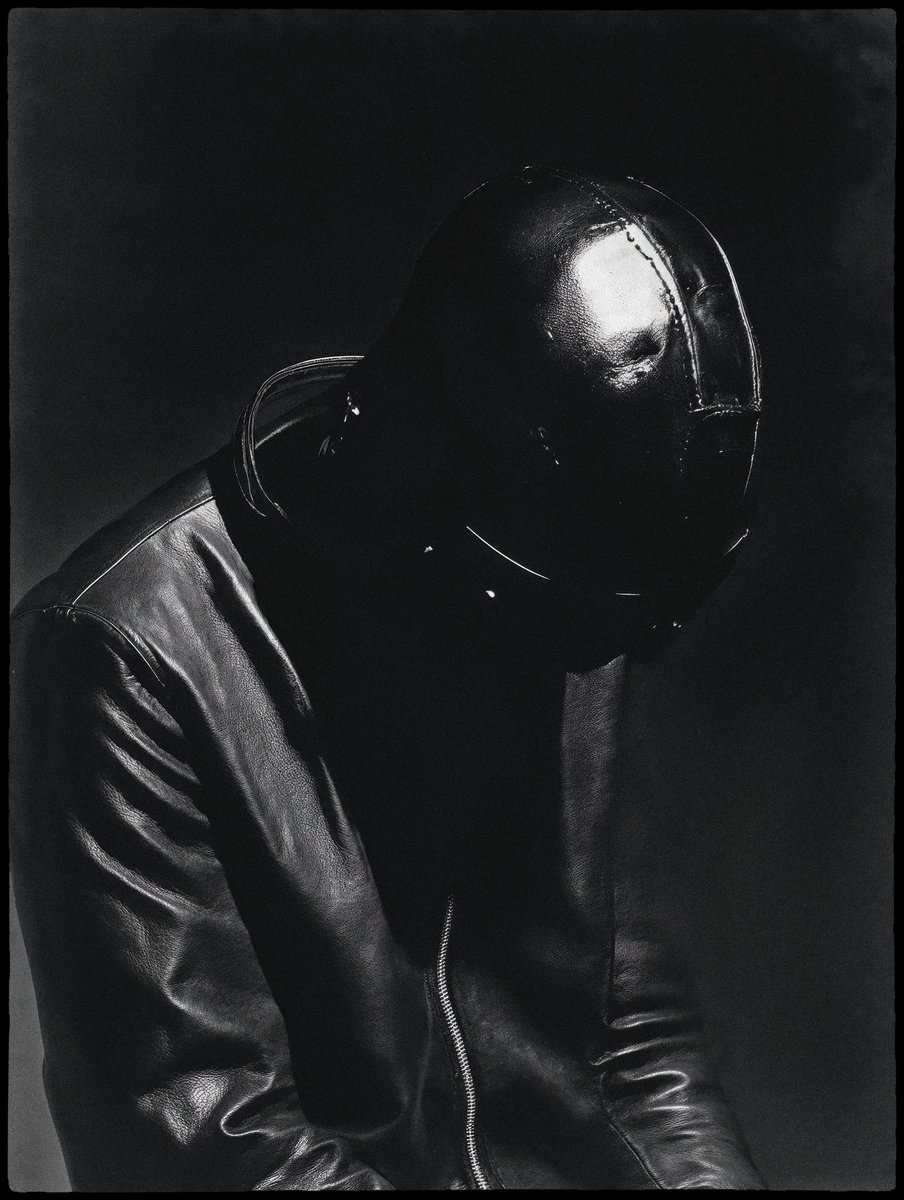 TRUTHFULNESS aka AI GEMS (@alchemic_forest) on Twitter photo -
"DARKROOM" (the portraits)
-
...is a new series of monochrome 1/1 portraits on <a href="/TransientLabs/">Transient Labs</a> created with <a href="/midjourney/">Midjourney</a> <a href="/Magnific_AI/">Magnific.ai</a> <a href="/topazlabs/">Topaz Labs</a>
transient.xyz/nfts/base/0x2d… -
"DARKROOM" (the portraits)
-
...is a new series of monochrome 1/1 portraits on <a href="/TransientLabs/">Transient Labs</a> created with <a href="/midjourney/">Midjourney</a> <a href="/Magnific_AI/">Magnific.ai</a> <a href="/topazlabs/">Topaz Labs</a>
transient.xyz/nfts/base/0x2d…