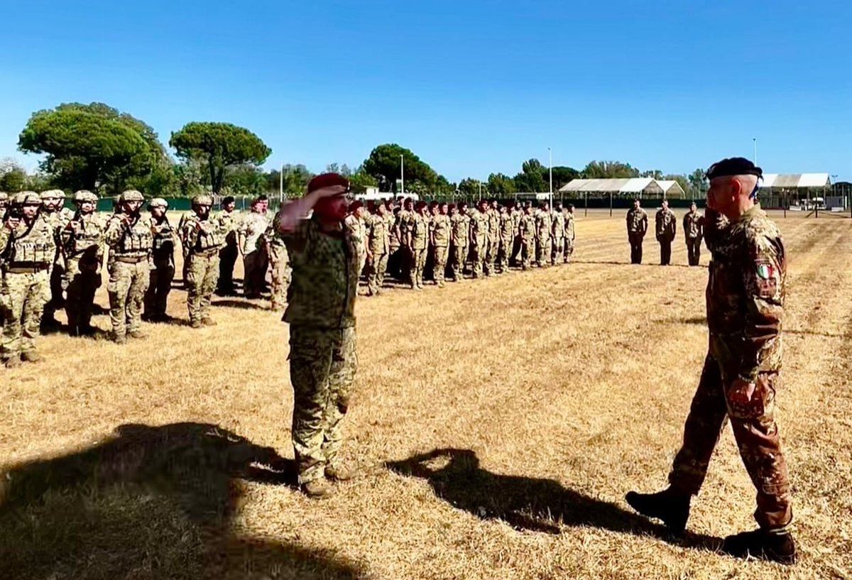 Il Capo di SMD Gen. #Portolano ha visitato il #COMFOSE, polo di riferimento per l’addestramento e la prontezza operativa delle unità delle Forze Speciali dell’#EsercitoItaliano: vere eccellenze nazionali. #ForzeArmate🇮🇹