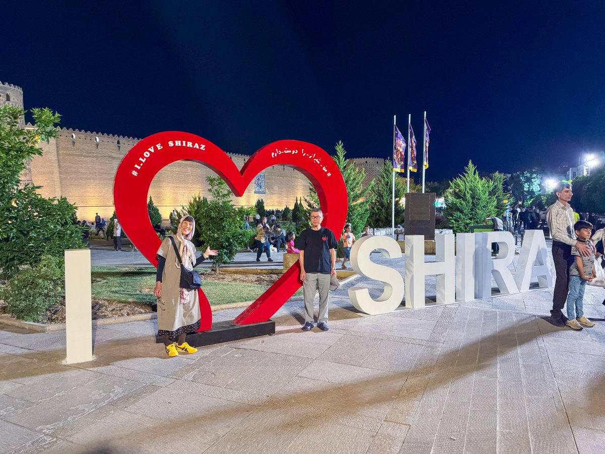 persianized_ken's tweet image. イラン旅行を楽しむ上での重要なハック。まずはシーラーズから楽しむべし。首都のテヘランから周る人も多いのだが、テヘランはとにかく忙しい街なので初っ端からテヘランはかなりしんどい。シーラーズは比較的ゆったりしていて人もフレンドリーなので「まずはシーラーズから」がまじでおすすめ