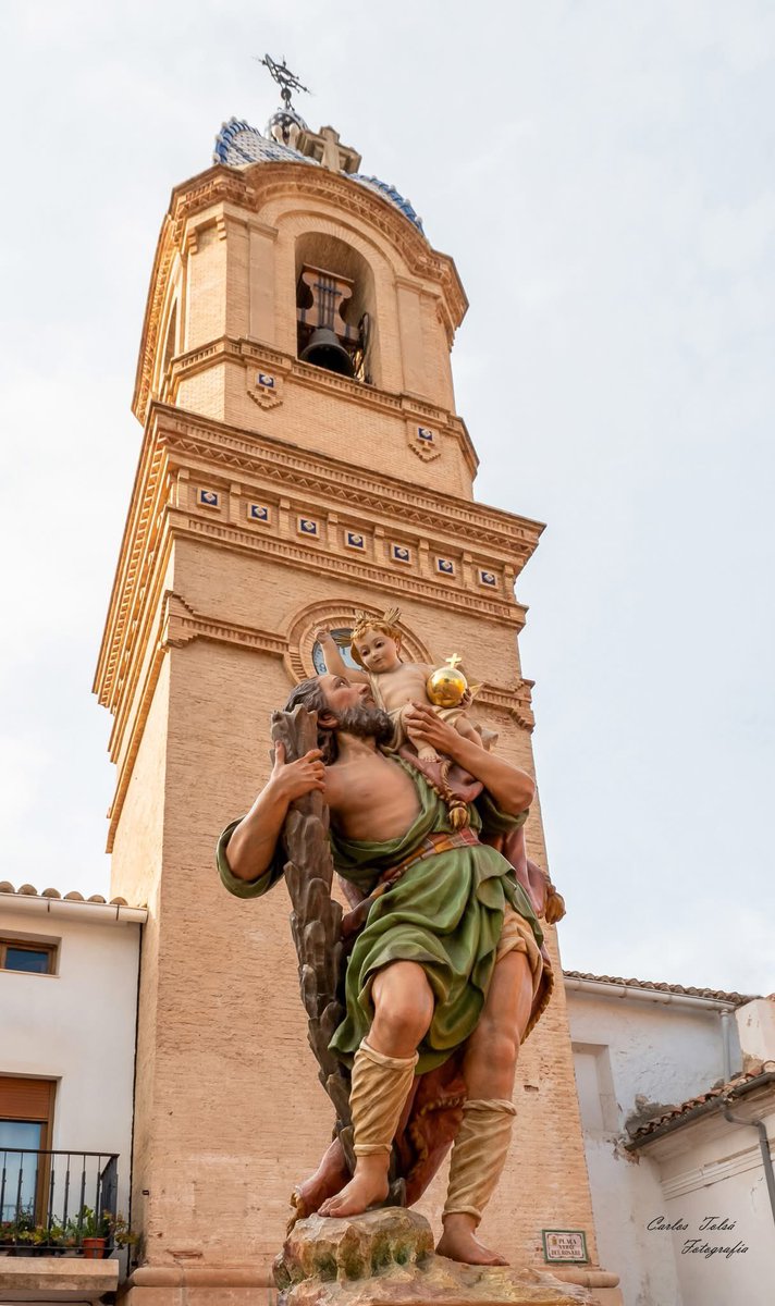 🚛🚚🚗🚜 Este dissabte arriba Sant Cristòfol, el patró de les i dels conductors a #FontanarsdelsAlforins!

Programa: 

📆 Dissabte, 12 de juliol

🔸 A les 19:30h. Santa Missa a la plaça Verge del Rosari amb benedicció de vehicles. 

🔸 A les 22 h. Sopar amb grup musical