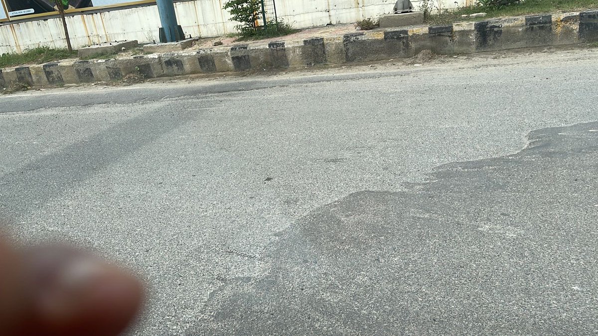 AMAN NIJHAWAN (@amannijhawan2) on Twitter photo <a href="/noida_authority/">NOIDA Authority</a> <a href="/CeoNoida/">CEO, NOIDA Authority</a> <a href="/UPGovt/">Government of UP</a> <a href="/myogiadityanath/">Yogi Adityanath</a> <a href="/myogioffice/">Yogi Adityanath Office</a> divider in sector 150 and 152 roads in pathetic state. Needs repainting <a href="/noida_authority/">NOIDA Authority</a> <a href="/CeoNoida/">CEO, NOIDA Authority</a> <a href="/UPGovt/">Government of UP</a> <a href="/myogiadityanath/">Yogi Adityanath</a> <a href="/myogioffice/">Yogi Adityanath Office</a> divider in sector 150 and 152 roads in pathetic state. Needs repainting