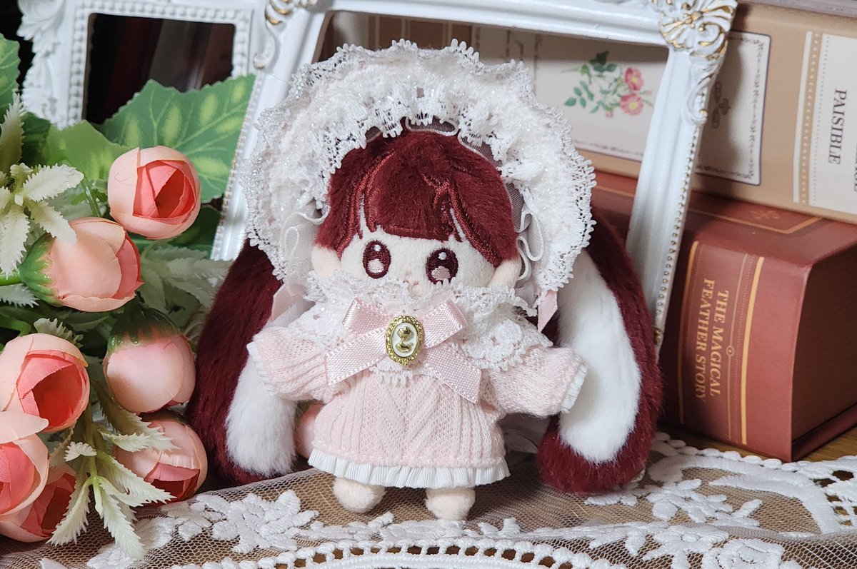 🩷RT해주신 한 분께 5cm 니트뽀송 보닛 버전으로 분홍색 한 벌 보내드려요!
사진엔 없지만 머리 리본도 챙겨드립니다 :D
(보닛+목리본 2개+머리리본+니트원피스 구성)

당발은 7월 11일!