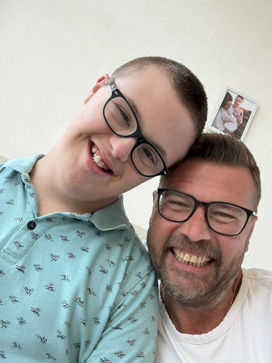 Goedemorgen
Als het goed is heeft Stijn na 4 weken weer judo. Blij toe want tot nu toe was ik iedere keer de Sjaak. Eens kijken of Stijn zijn nieuwe technieken op de judoleraar kan gebruiken 😅
Ook weer lekker zwemmen vanmiddag en we sluiten de dag af met pizza. 
Fijne dag 😊☀️