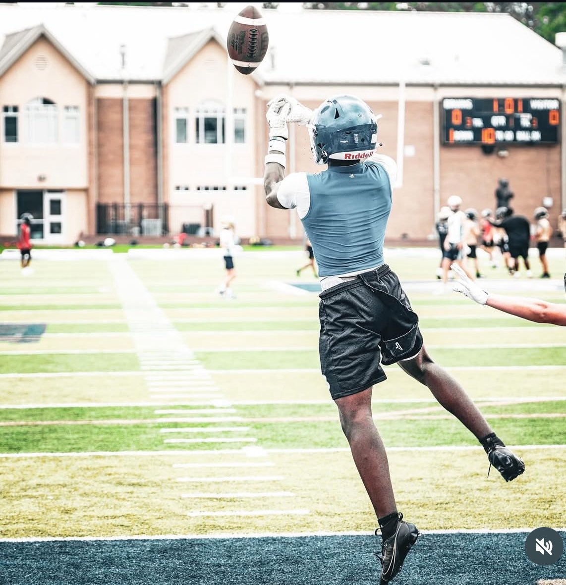 TavianMorris29's tweet image. Upcoming Freshman class of 2029 that works hard everyday to get better💯💯@Coach_SandersQ @PrepRedzoneAR @PrepRedzone @One11Recruiting @ODFBall @Diamondboyz7v7 @RickeyBrownJr3 @coltonedwardsFB @JtheNupe @GBRRecruits
