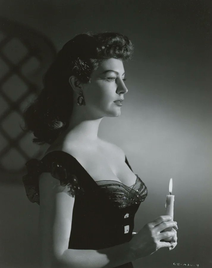 Who was the most stunning brunette in film?
I think I'll start with Ava.......