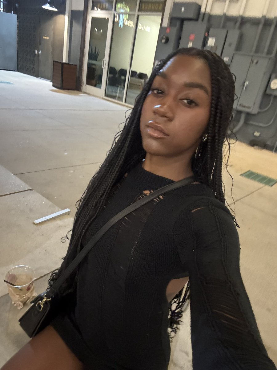 ScorpioDemon_'s tweet photo. Summer face💋 https://t.co/TjZyITASBg