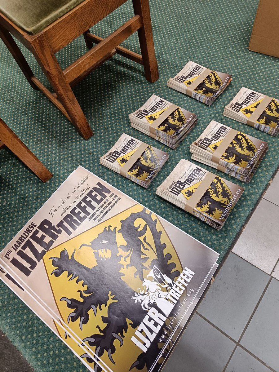 IJzertreffen's tweet image. De aanplakbiljetten en folders zijn er! Nog 45 dagen tot het IJzertreffen! 🤩