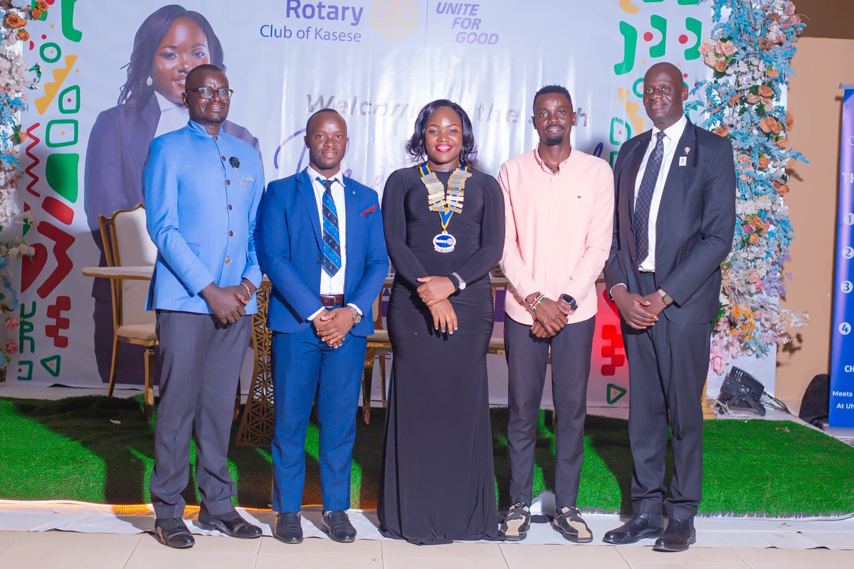 Gonzaga🇺🇬 (@stephenmgonzaga) on Twitter photo Over the weekend, something great happened. I fulfilled the 5th Goal of Rotaract as I advanced to Rotary.
Thanks to my club <a href="/RotaryKasese91/">Rotary club of Kasese</a> for welcoming me & <a href="/RacKasese/">Rotaract Club of Kasese D9214</a> for laying my foundation in serving humanity.
A toast to more years of service above self. Over the weekend, something great happened. I fulfilled the 5th Goal of Rotaract as I advanced to Rotary.
Thanks to my club <a href="/RotaryKasese91/">Rotary club of Kasese</a> for welcoming me & <a href="/RacKasese/">Rotaract Club of Kasese D9214</a> for laying my foundation in serving humanity.
A toast to more years of service above self.