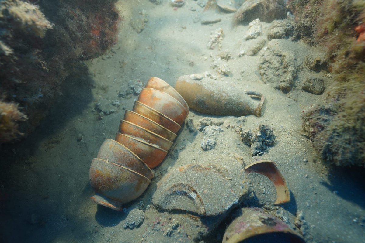 ー世界の水中考古学の新たな章の始まりー
トルコ、アンタルヤ沖で2000年前の沈没船を発見⚱️🌊

トルコ文化観光省は、アンタルヤ・アドラサン沖で
後期ヘレニズム〜初期ローマ時代にさかのぼる
「陶磁器の沈没船」を発見したと発表しました。
goturkiye.jp/ja/press
