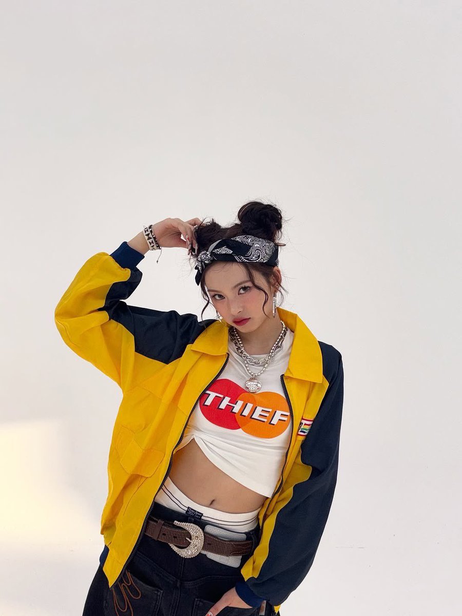 BABYMONSTER_CQT's tweet image. BABYMONSTER bring the party 🪩

#CHIQUITA #치키타