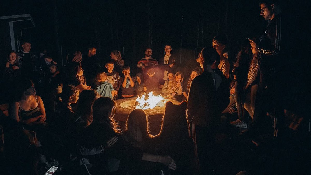 PowerUpUkraine's tweet image. I natt bombades Lutsk med över 50 drönare och missiler. Lutsk ligger Power Up Ukraine extra nära hjärtat då detta är vår hub och utgångspunkt, för varje resa.
Barnlägret (Swedish Help Center) som just nu är fullt med barn, (dom samlar 1500-2000 barn varje sommar) som är där för…