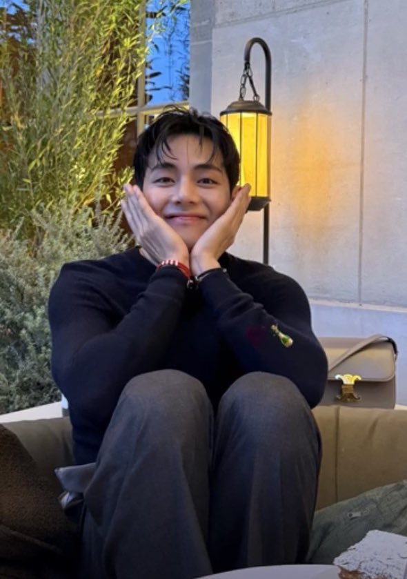 taehyung from bogum’s pov 😆