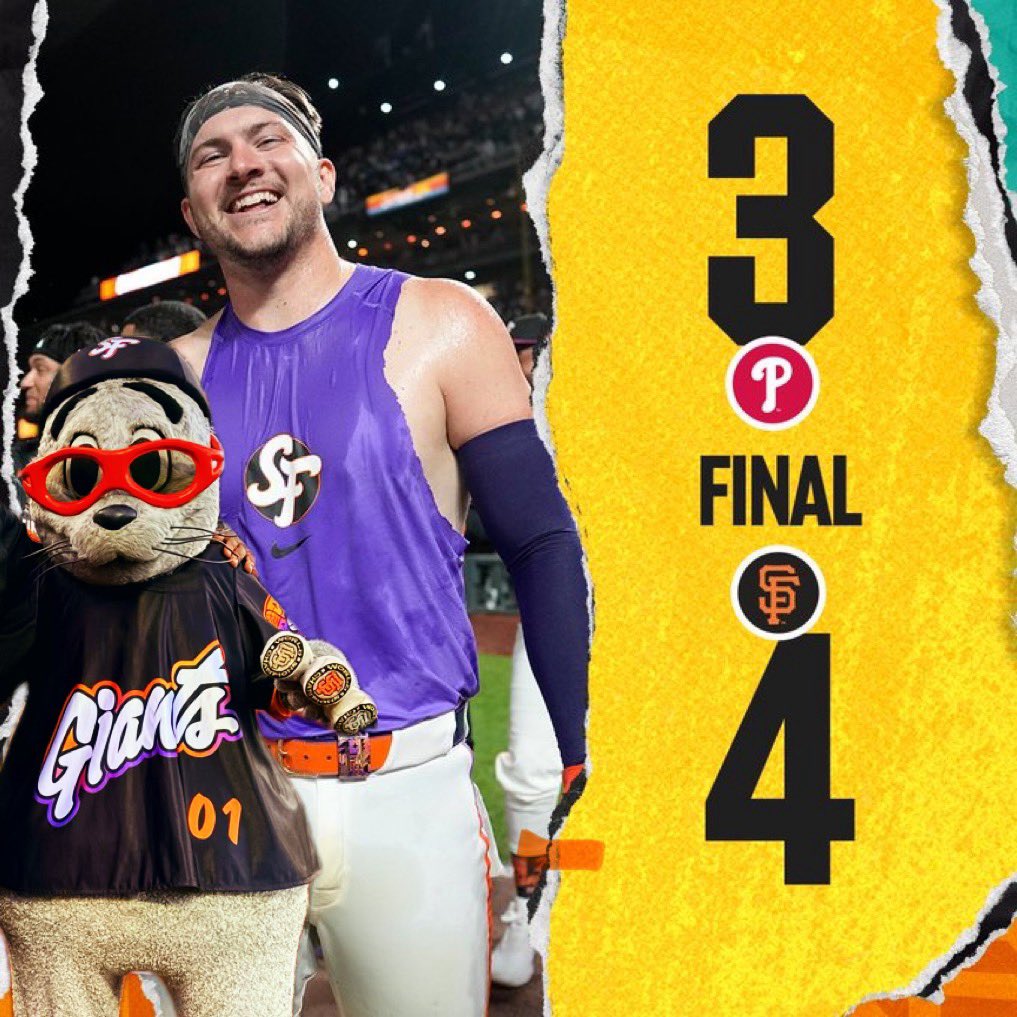 LouSeal01's tweet image. Thank you #PatrickBailey! What a phun way to send everyone home! #SFGiants