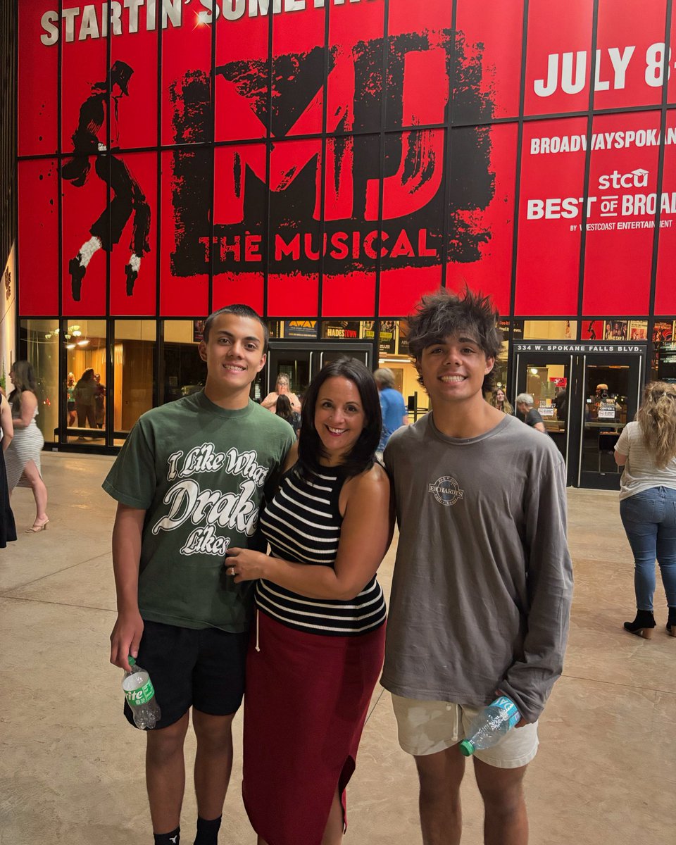 Fabulous night with <a href="/BroadwaySpokane/">Broadway Spokane</a>! <a href="/MJtheMusical/">MJ</a> is fantastic! #BroadwaySpokane