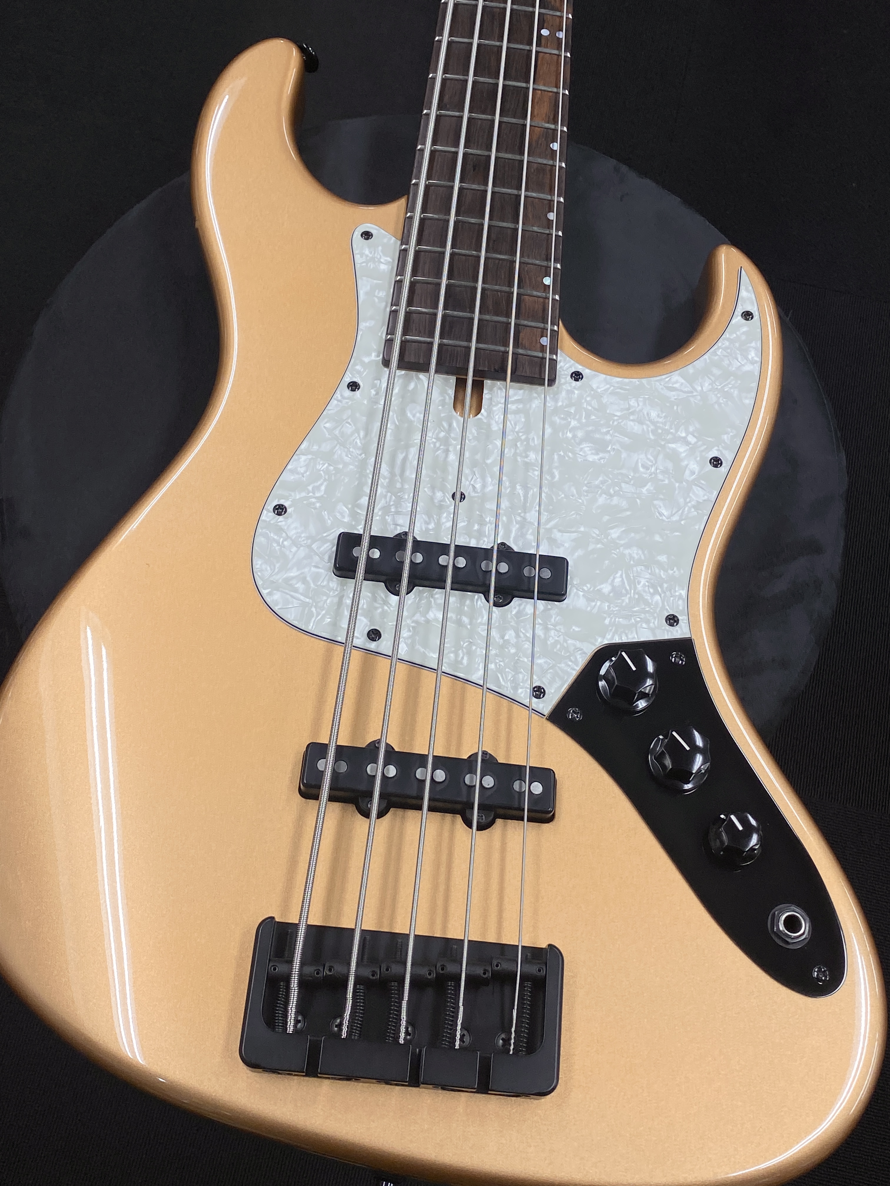 Wood Custom Guitars 5弦ベース Wood Custom Guitars 5弦 ベース