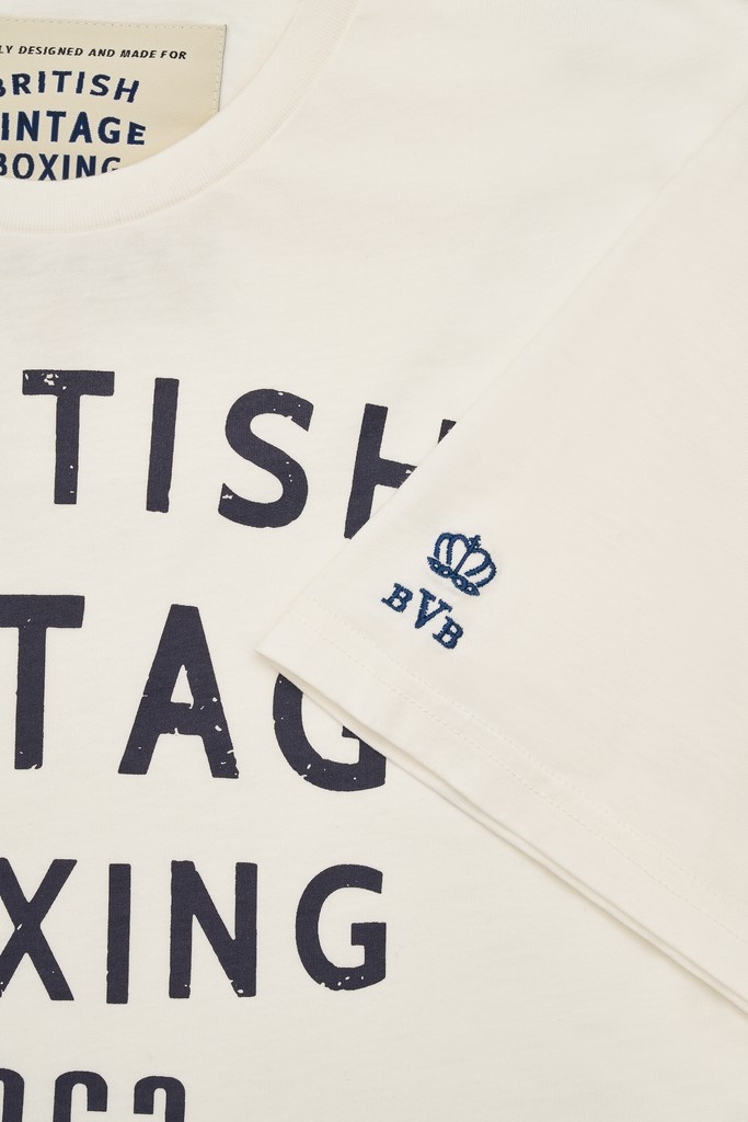 Inspired by greatness - following in the tradition of old-school boxing t-shirts, authentic designs, quality fabric, durable and reliable. All new styles available at britishvintageboxing

🥊 100% cotton
🥊 175gms
🥊 Water-based pigment print
🥊 Embroidered sleeve logo