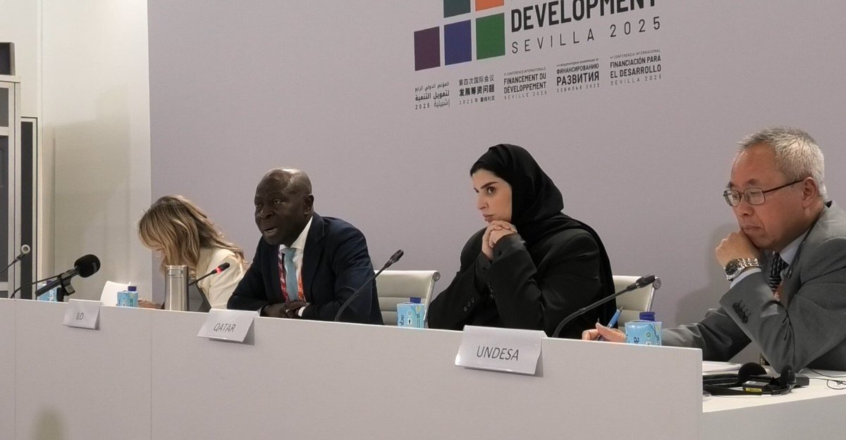 ilo's tweet image. From Seville 🇪🇸 to Doha 🇶🇦 ✈️

On the sidelines of #FFD4, @UN leaders, development banks and social partners chart a path to inclusive and sustainable social development and prepare for the #SocialSummit2025 in November.

👉 ow.ly/7Zw750Wmiak