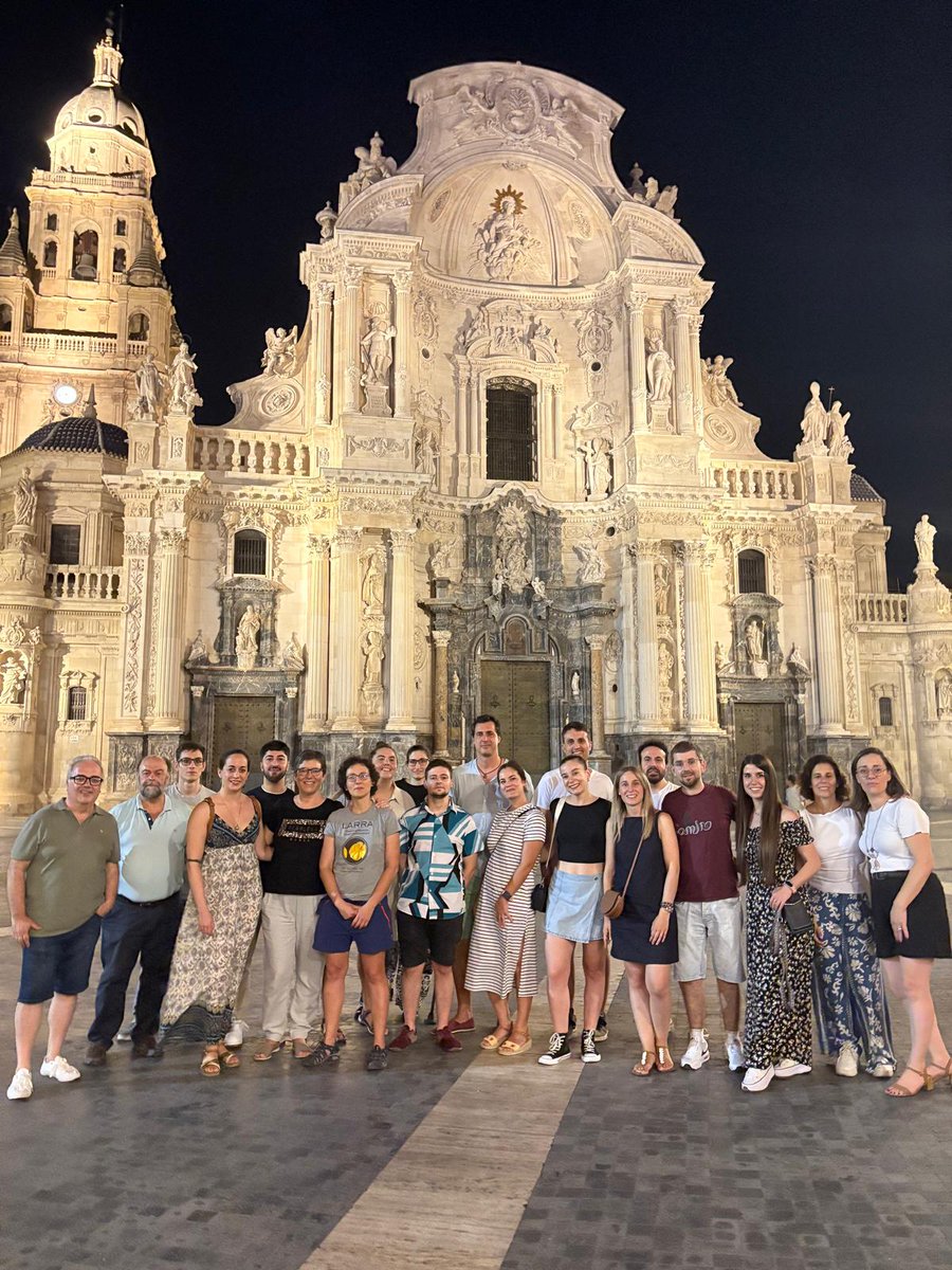 Mil gracias <a href="/ApiceDce/">APICE DCE</a> por estos dos días intensos pero súper enriquecedores, orientadores y divertidos en los que pudimos hablar del avance de nuestras tesis y resolver nuestras dudas.
¡Ha sido un placer!🥰
#PROAFormal #InsectoPalo