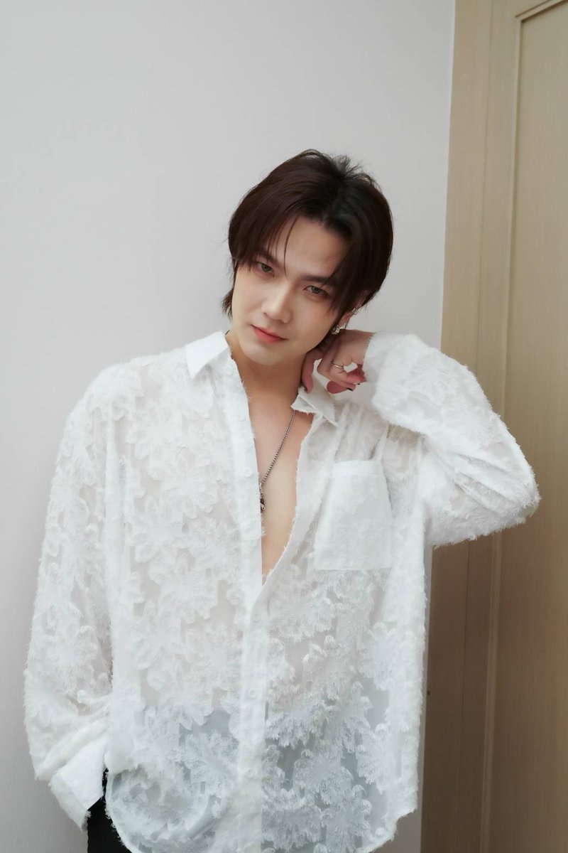 สวัสดีวันฟ้าครึ้ม🌤️ “แม้ท้องฟ้าจะหม่น แต่หัวใจเรายังสดใสได้เสมอ” ☁️🌈 ส่งชีบิวมาเติมกำลังใจหน่อย..รู้นะคิดถึงกัน🥰🙏🏻

Good morning on a cloudy day🌤️ “Even though the sky is gloomy, our hearts are always bright.”☁️🌈 Send She Build😚 to cheer us up.. I know you miss🥰🙏🏻