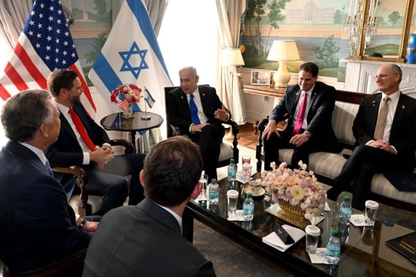 all_israel_news's tweet photo. Israel seeks US assurances for future strikes on Iran if nuclear program resumes https://t.co/AEwkcS3vmu

 #IsraelUSRelations #NuclearPolicy #SecurityTalks #IranStrikes #US #Israel https://t.co/EOIqYaxgwz