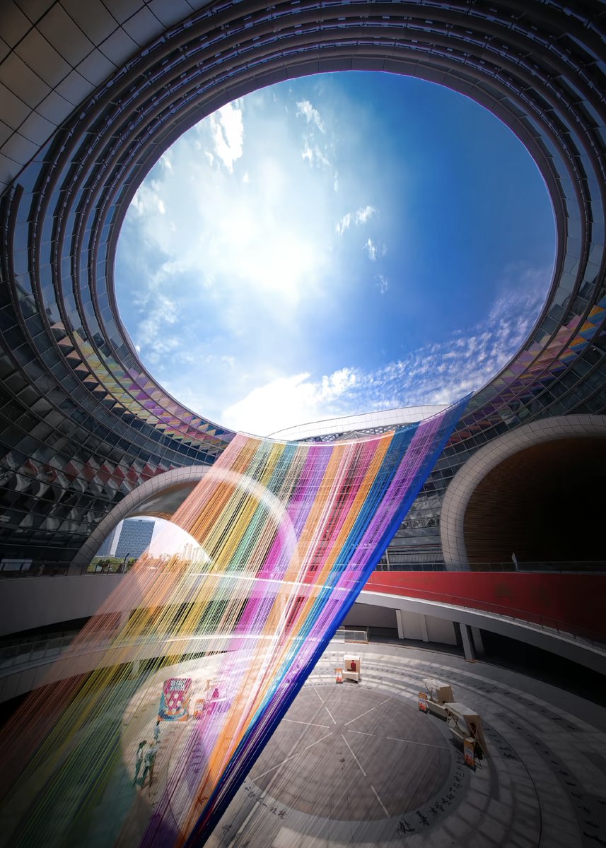 Jiascinating's tweet image. The Jiaxing Culture &amp;amp; Arts Center, with its striking architectural design, takes on an even more dramatic sense of stretched beauty when captured through an ultra-wide-angle lens.🌈

📸 @Furai

#Jiascinating #LightArt #ArtAndArchitecture #VisualMagic #architecturephotography