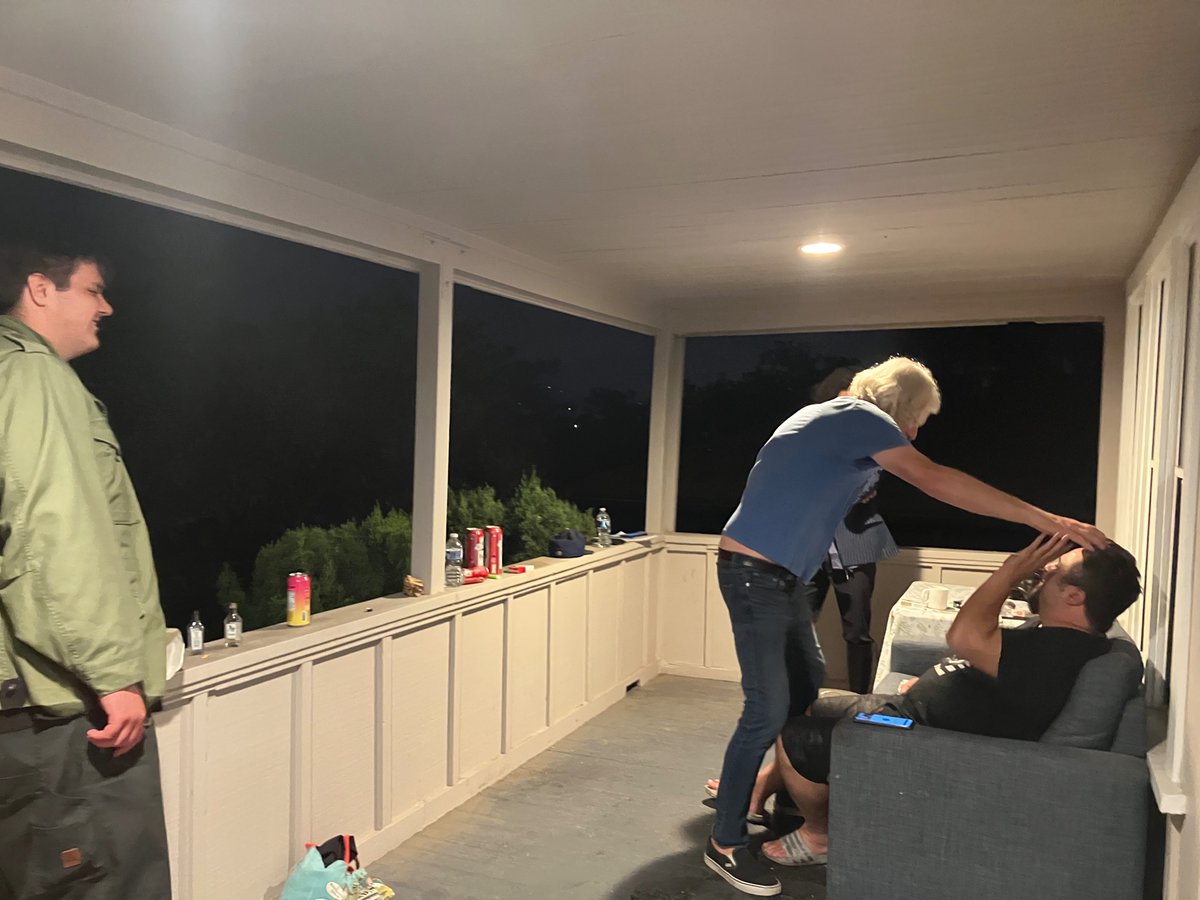 Gothwhiteinc's tweet image. Discreet snap of D’Val blessing Hollywood director bud  Mikael Paul on possibly maybe securing  decent  financing for his major studio  feature film debut. 🙌🏻