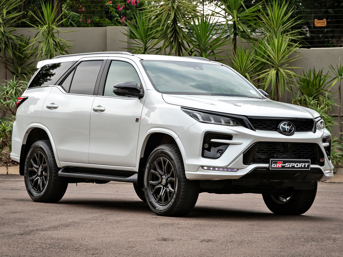 Ryan_Bubear's tweet image. ๐ฟ๐ฆ SA's 10 best-selling ladder-frame SUVs in H1 2025...
โ
Fortuner, Jimny still SA's favourites
๐ฅ Prado on podium ahead of Everest
๐ฒ Tank 300 sales surge 156.7% y-o-y
๐ New Lexus GX already in top 10
๐ Full report here: cars.co.za/motoring-news/โฆ