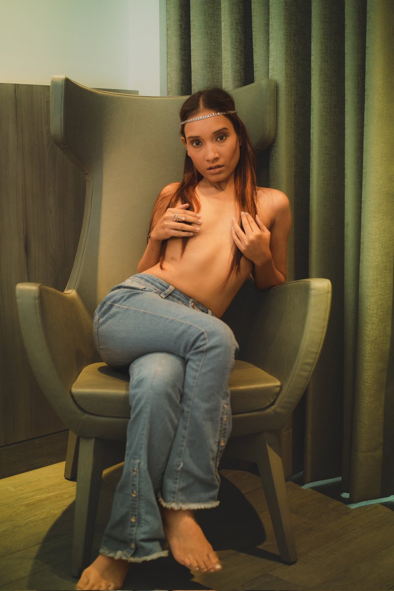 Vulnerability isn't weakness but raw truth
Inframe : Most beautiful Nysa Dey
<a href="/nastiya53900/">𝓝𝓪𝓼𝓽𝓲𝔂𝓪 𝓡𝓸𝔂</a> #rawtruth <a href="/shoutout_hub/">models_photographers_hub</a> <a href="/FashionBong/">Indian_Model_Club</a> <a href="/dearfans/">𝑫𝒆𝒂𝒓 𝐹𝛼𝜂𝑠</a> <a href="/malluthrust/">Mallu Thrust ❤️‍🔥</a>