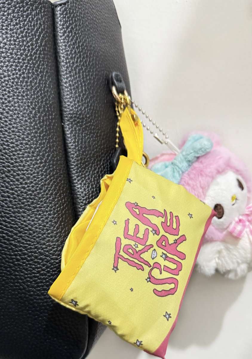 jungonly_1's tweet photo. ˚ happy mail 📬 💌 ᯓ

from @gochupaji ✨

finally arrived and this bag is sooo cuteee!!! thank you so much kakkk 🫶🏻 it’s coming with me everywhere 💅💖 https://t.co/qTY1GMWQXk