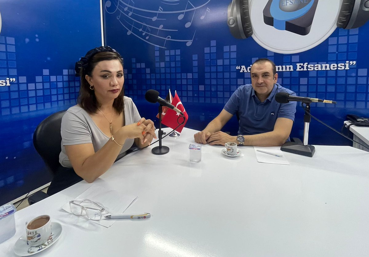 EFSANE PROGRAM BAŞLIYOR CANLI İZLEMEK İÇİN  LİNKİ TIKLAYIN.
youtube.com/watch?v=h3oFfm…

<a href="/aliyegultekin/">Aliye gultekin</a> <a href="/Bulent_talas/">Bülent Talaş</a> <a href="/AhmetDuranCag/">Ahmet Duran Çağ 🇹🇷</a> <a href="/01_radyo/">EFSANE RADYO</a>