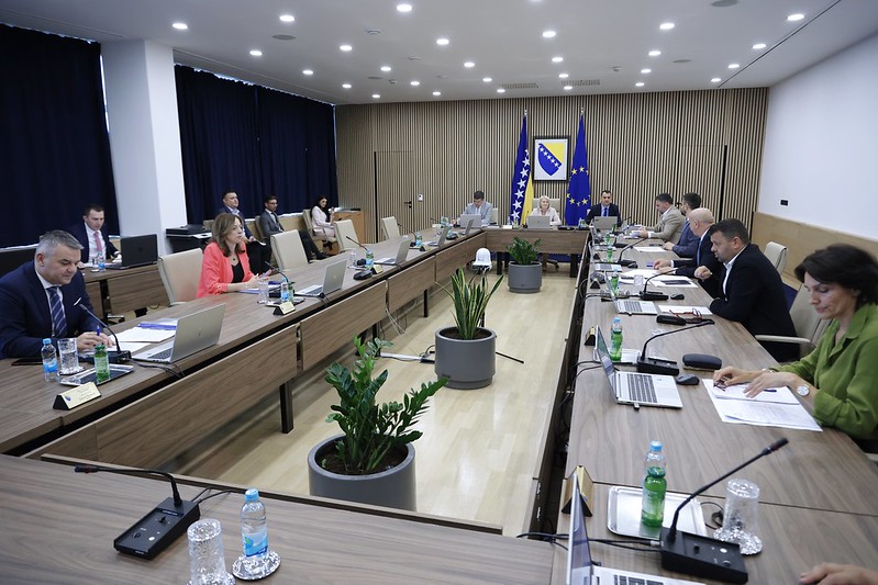 Na 84. sjednici usvojen je Akcijski plan #VMBiH za provođenje inicijative Partnerstvo za otvorenu vlast za razdoblje 2025. - 2027. Akcijski plan je fokusiran na aktivnosti kojima se odgovara na potrebe građana za unapređenje transparentnosti i digitalne transformacije.
#OGP