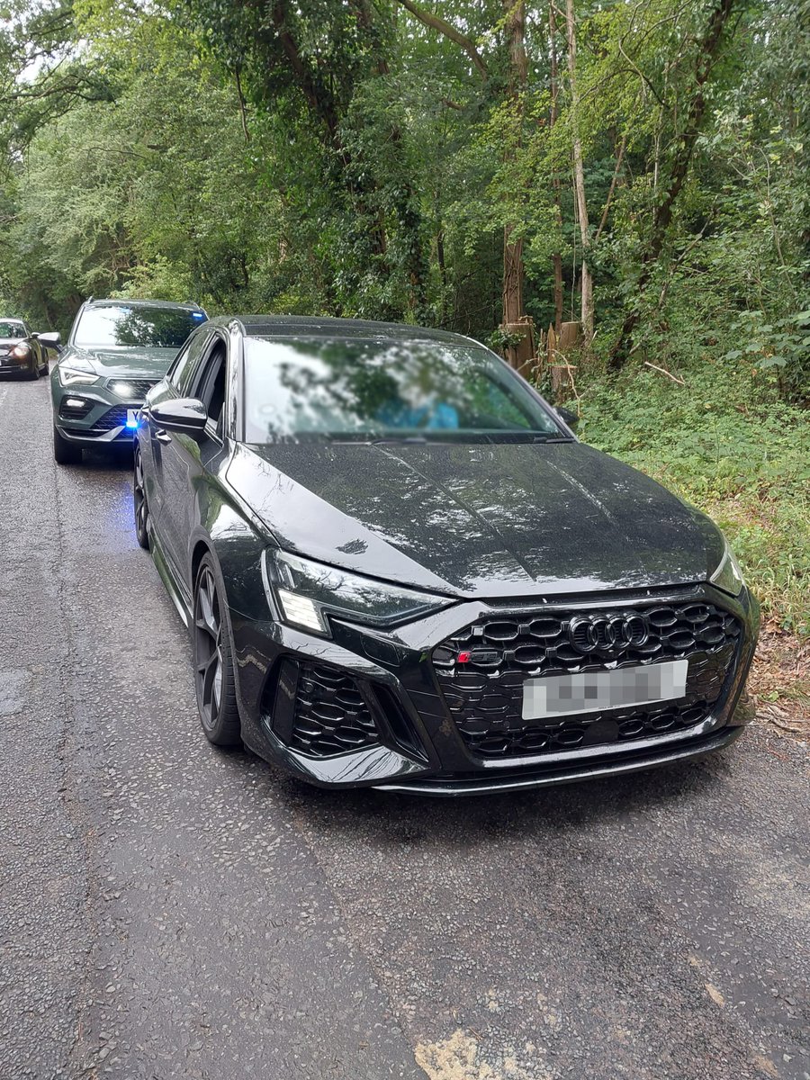 Surrey RoadSafe (@surreyrs) on Twitter photo ๐๏ธ๐จ๐จThe driver of this vehicle was seen travelling at speeds of almost 100mph, on the A24 at Capel by #VanguardRST.
Vehicle was caught up with, stopped and driver issued a Traffic Offence Report (TOR). ๐๐๐ฎโโ๏ธ
Excessive or Inappropriate Speed was a contributory factor in 35% ๐๏ธ๐จ๐จThe driver of this vehicle was seen travelling at speeds of almost 100mph, on the A24 at Capel by #VanguardRST.
Vehicle was caught up with, stopped and driver issued a Traffic Offence Report (TOR). ๐๐๐ฎโโ๏ธ
Excessive or Inappropriate Speed was a contributory factor in 35%