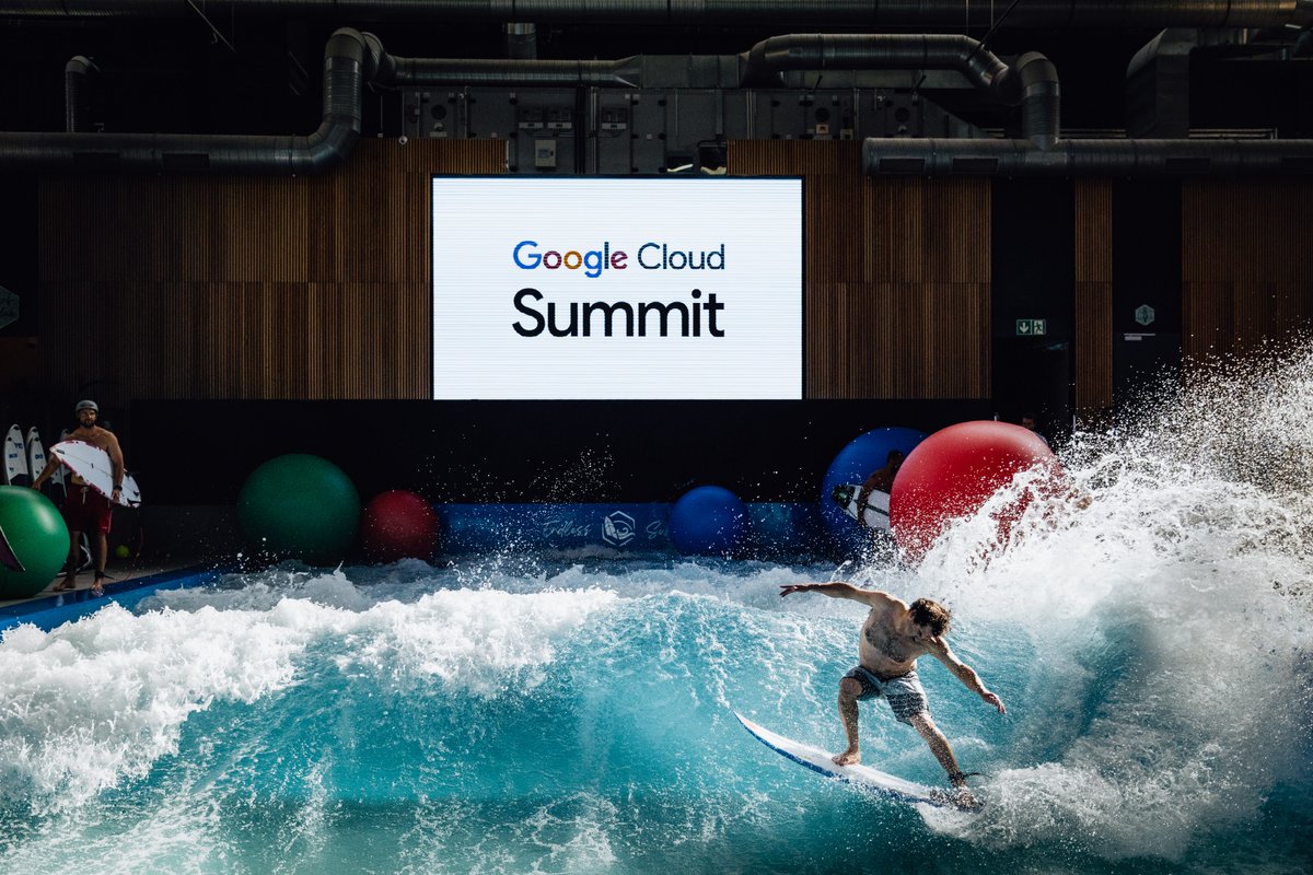 GoogleCloud_DE's tweet image. Wow, Düsseldorf! 🫶 Danke für eure spannenden Fragen, den offenen Austausch und eure Begeisterung für KI, spontane Surf-Sessions & die neue Art zu clouden. Nicht dabei gewesen? Jetzt für Zürich anmelden: goo.gle/40Lq1Z1
#CloudSummitDE