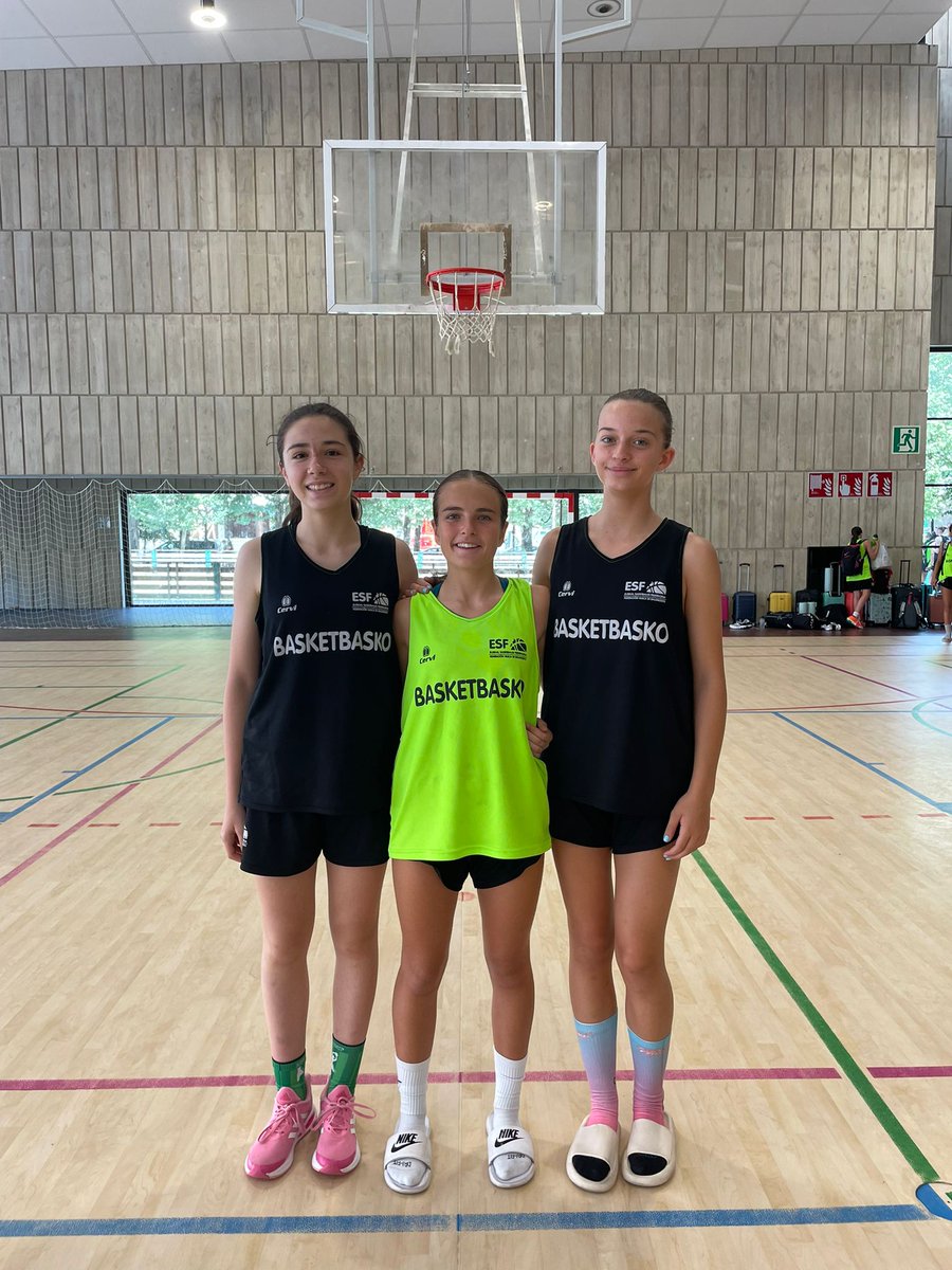 Araski AES (@araski) on Twitter photo Ane Martรญnez de Olcoz, Alaitz Ortiz de Zรกrate y Ane Fernรกndez de Betoรฑo han formado parte del Campus Infantil de <a href="/Basketbasko/">Basketbasko</a> ๐
๐๐ผ๐ด๐ผ๐ฟ ๐ป๐ฒ๐๐ธ๐ฎ๐ธ! ๐
#ElLatidodeMendi #MendikoTaupada Ane Martรญnez de Olcoz, Alaitz Ortiz de Zรกrate y Ane Fernรกndez de Betoรฑo han formado parte del Campus Infantil de <a href="/Basketbasko/">Basketbasko</a> ๐
๐๐ผ๐ด๐ผ๐ฟ ๐ป๐ฒ๐๐ธ๐ฎ๐ธ! ๐
#ElLatidodeMendi #MendikoTaupada