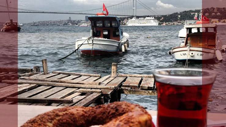 Günaydın  hayat.
Umudu yaşatanlara, sevgiyi paylaşanlara.
Gönlümüze dokunanlara,
bir küçük merhaba ile güne başlayanlara, yüzünden tebessümü eksik etmeyene,
ve mesafelere rağmen aynı gökyüzünü paylaştığımız güzel insanlara 🌼
#Günaydın 
Gününüz güzel olsun ☀️☕️

#SevgiyleKalın