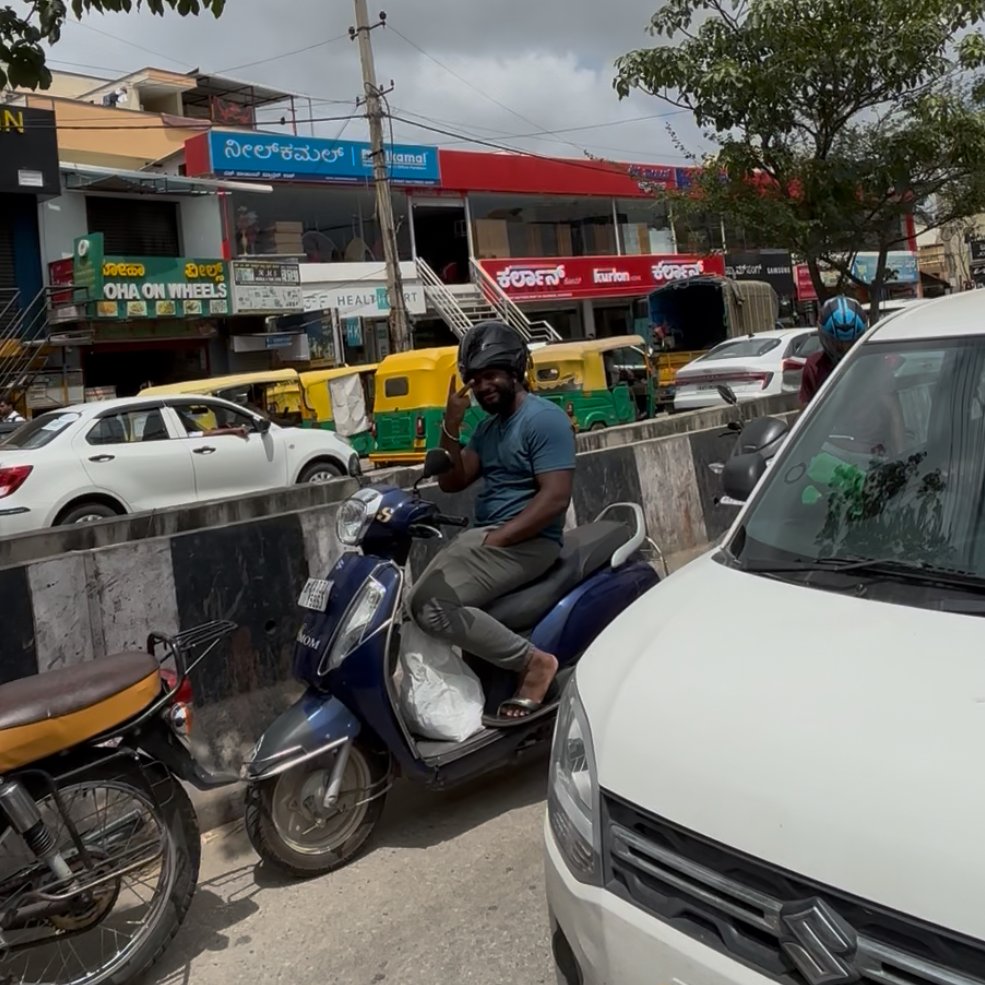 the traffic today had me super pissed.
and while I was making a video, this guy randomly popped in, cameoing a victory pose, just vibing and smiling. 
he truly was the main character.

and in that moment, i learned something:
pain is inevitable, but suffering is always a choice.
