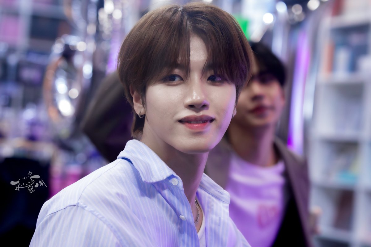 Pochacco_Mode's tweet photo. 250619 🐶n.SSign Fan Sign Event at LA KPOP BESTIE    

今晚要失眠了

#엔싸인 #nSSign #Love_Potion #nSSign_US #nSSign_IttyBitty #HUIWON #희원 https://t.co/bGMTSuqYaA