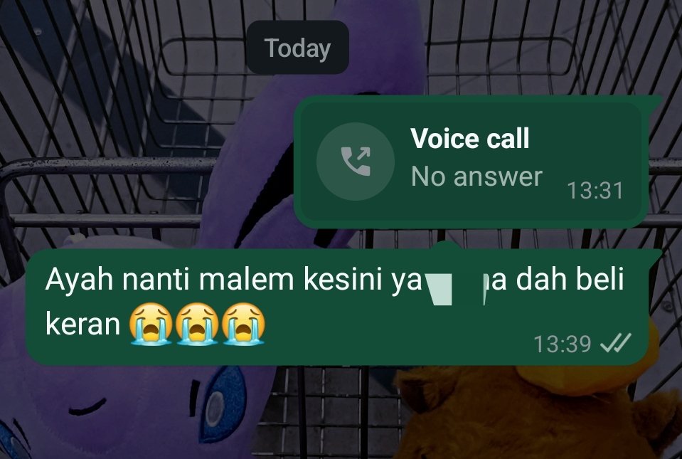 Musibah dateng bener-bener ga liat tanggal. Pagiku cerahku, keran JEBOL MEMANCAR 😭😭

Kamar mandi basah semua, rumahku banjir 😭😭

Mana tukang yg biasa benerin rumah  lg ada job luar Jakarta, jadinya panik sendiri 😭😭

WALAU GA SUKA, terpaksa minta bantu ayah khayangan 😭