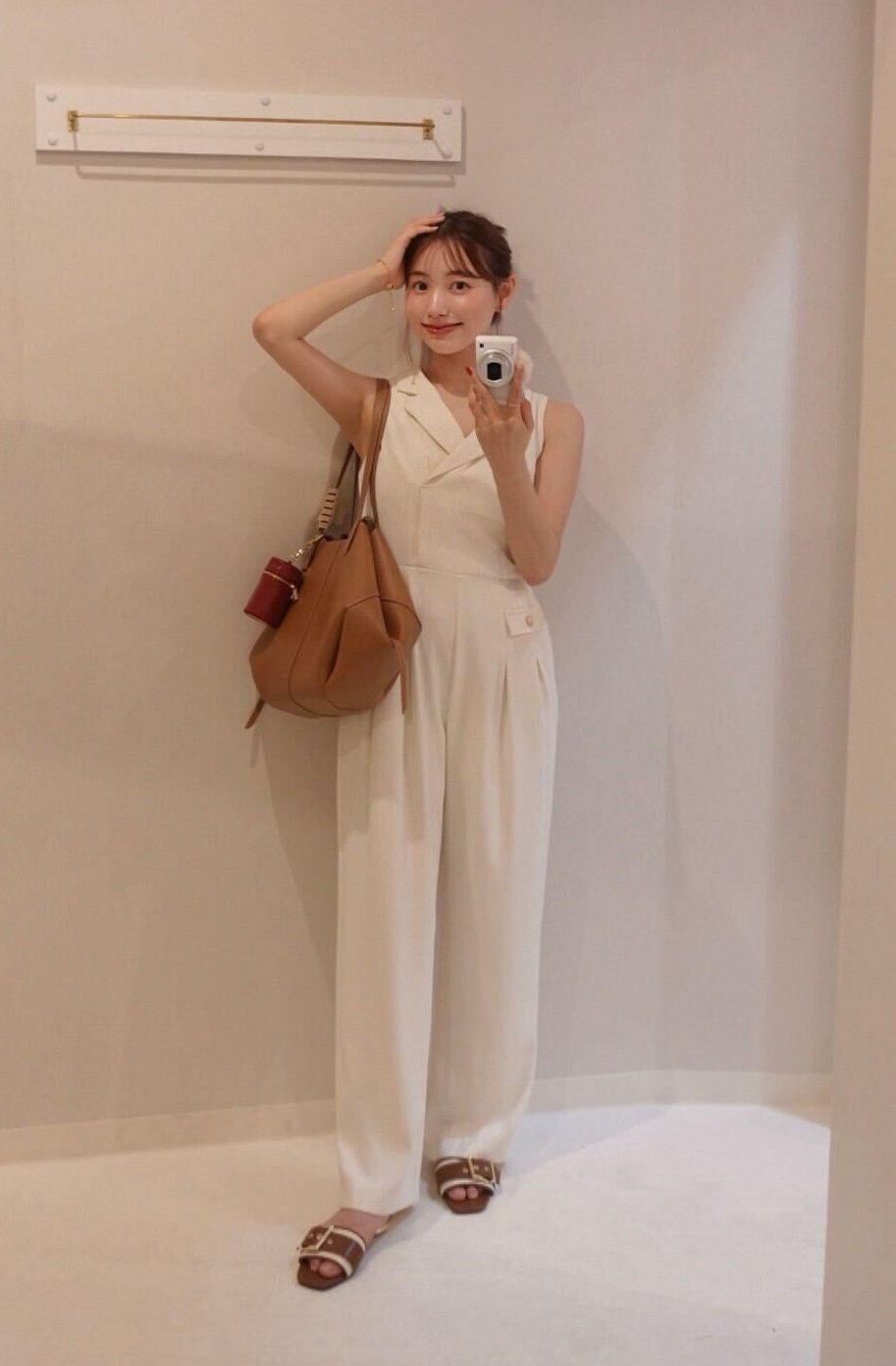 郁*奈様 新品　タグ付き　herlipto Louvre Ribbon Jump 郁*奈様 新品 タグ付き herlipto Louvre Ribbon Jump - メルカリ