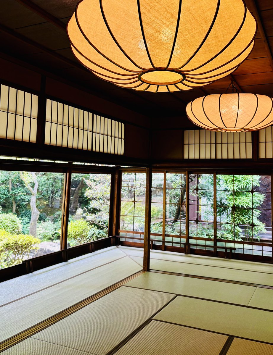 か茂免
叡王戦でタイトル保持者の控え室となった部屋でお食事してきました~
対局室とNHKスペシャルやかまいたちさんとの収録に使われたお部屋も見せていただきました。
#七代目小川治兵衛の庭