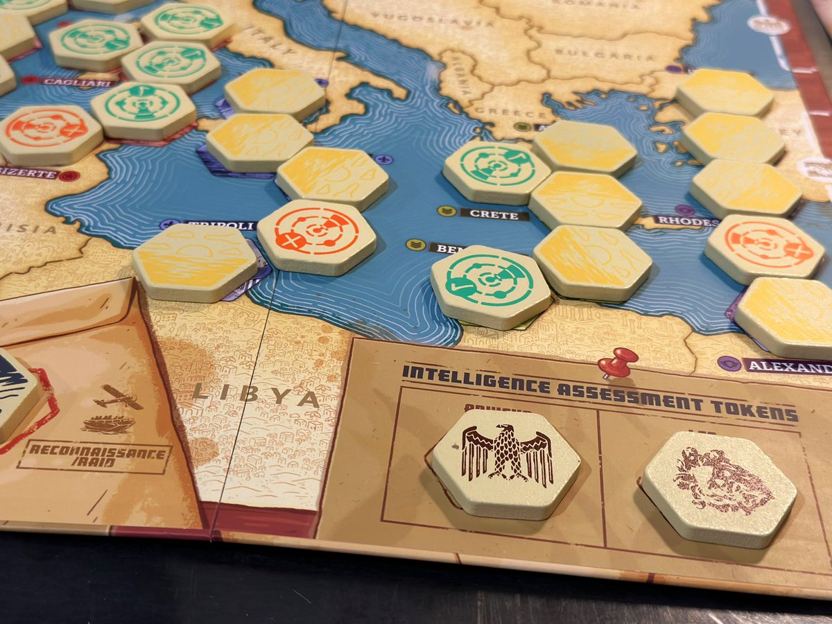RedCodeGames's tweet image. Probado otro de @SaltPeppergames, con las mismas virtudes de siempre: pequeño, fácil de aprender, fácil de sacar, original, fomenta el pique divertido y con un trasfondo histórico muy chulo.
🎲 Operation Barclay