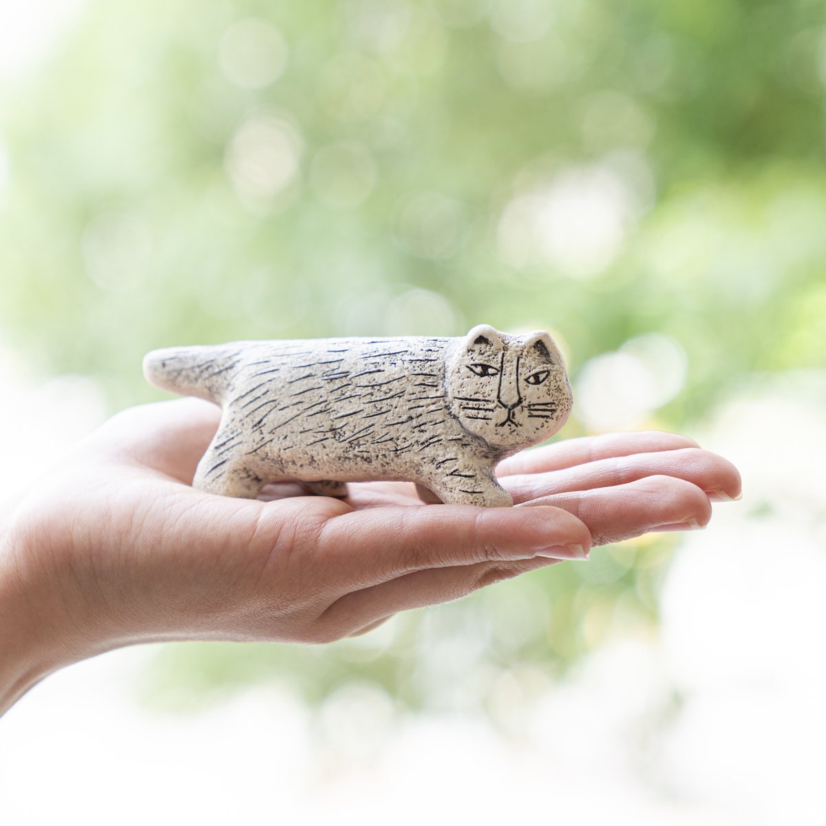 トンカチ、リサ・ラーソンの猫を日本全国の窯元でつくる『にっぽんの