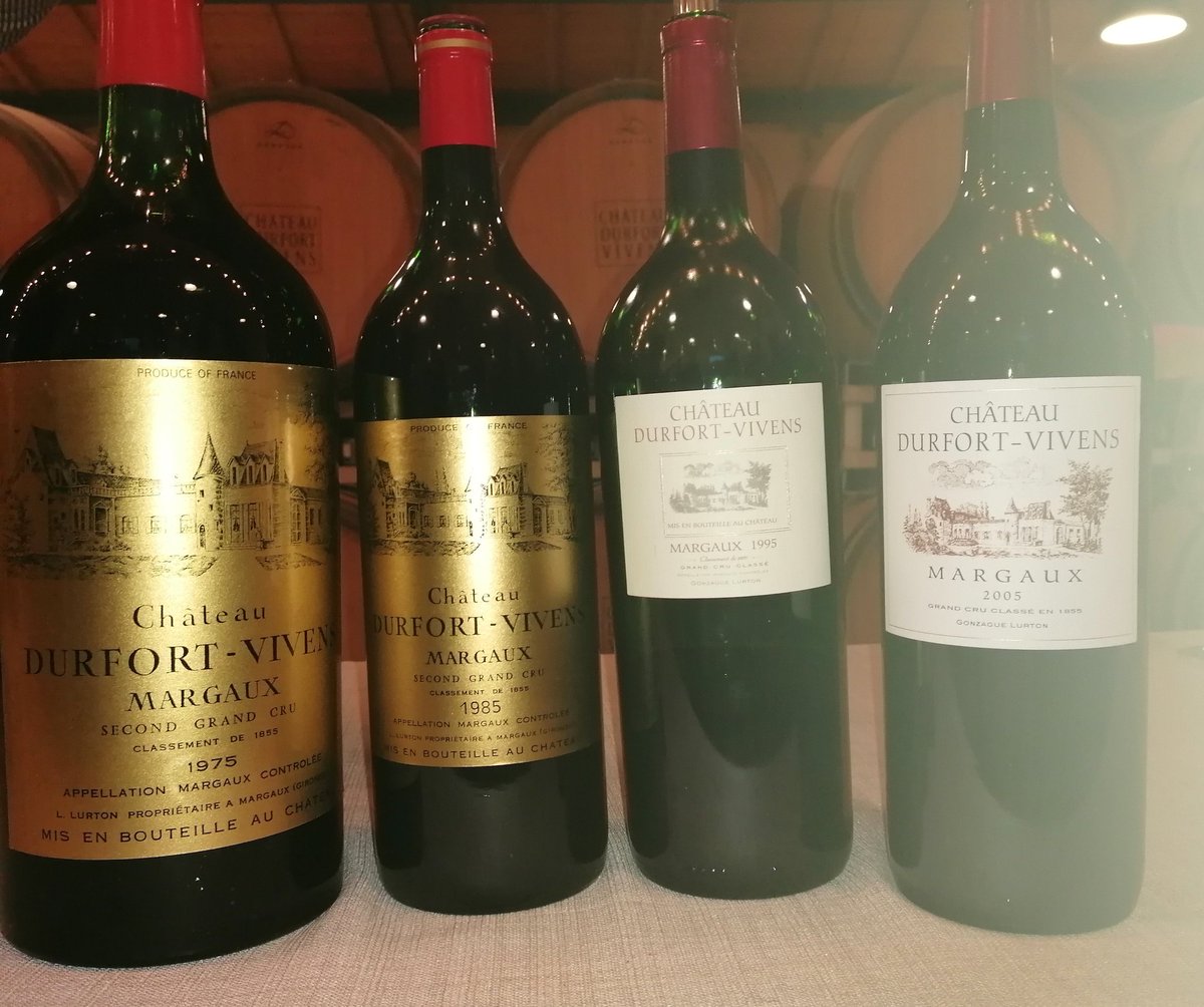 Chateau Durfort-Vivens
Belle verticale des #millesime en 5
2005 : densité et équilibre
1995 : complexité et sucrosité  ♥️
1985 : fraicheur et tension
1975 : maturité et fondu
#DUAD  #Margaux  #Bordeaux