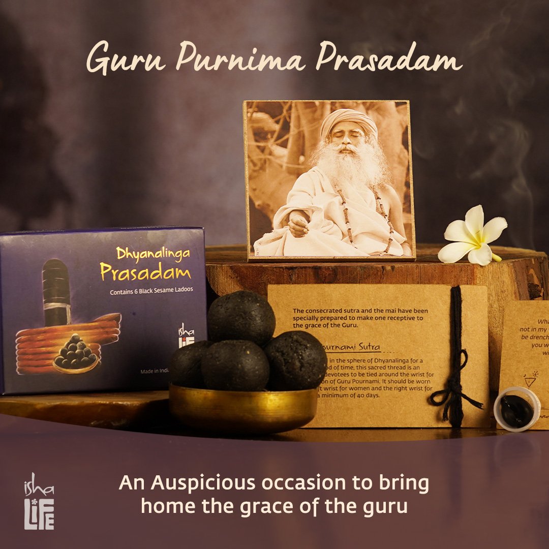 Ishalifeindia's tweet photo. This Guru Purnima, Invite grace into your home with auspicious offerings and enjoy 10% off. 

#ishalife #forconsciousliving #sadhguru #gurupurnima2025 #dhyanalinga #adiyogi #consecrated #grace https://t.co/HdOjTD7tKN