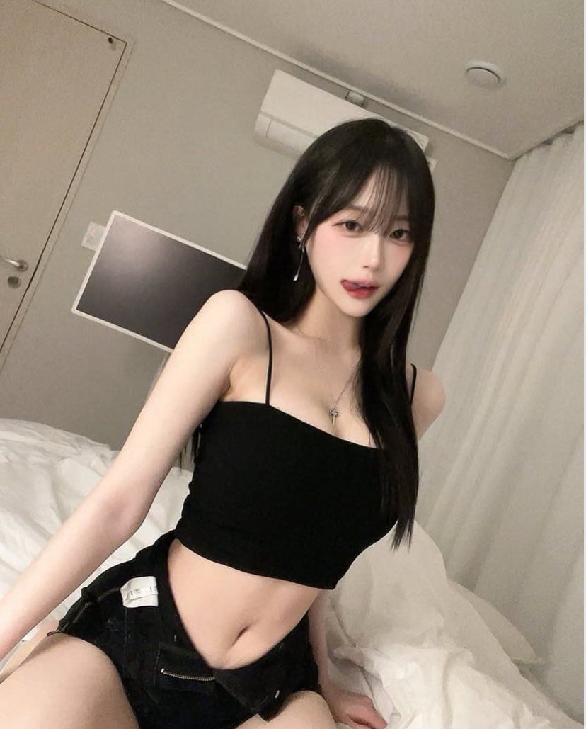 找炮友    马来西亚约炮
要求：長度10cm以上，一晚上三次以上
我不收費免費的     不要擔心費用問題 
可以去開房     可以AA出錢 你沒錢我可以出 
不可以射我頭髮那裡
可以內射    
不用帶套       不用花錢買套
#马来西亚约炮 #新加坡约炮 #新加坡陪游 #芽茏 #槟城约炮 #新山约炮 #吉隆坡约炮