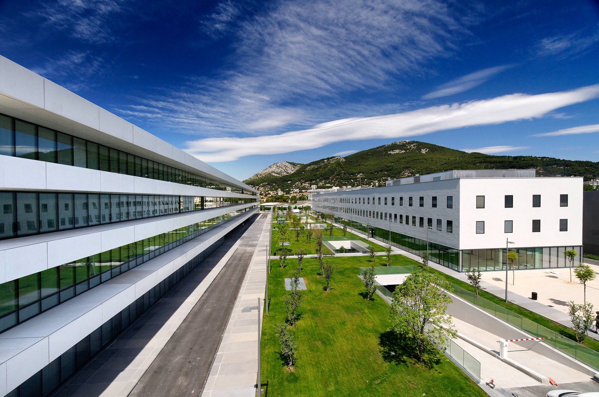 Le plan blanc a été déclenché au CHITS face à une forte tension aux urgences. Manque de médecins, services saturés, afflux estival : la situation est difficile. L’hôpital Sainte-Musse est en première ligne. Soutien total aux soignants, mobilisés avec courage et humanité. Merci 🙏🏼