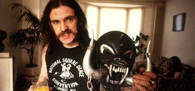 CareerWeGoPod's tweet image. 🚨New pod, The Crystal Moyes, out now!
🎸🤝Which team did Jake Bugg sponsor?
📶🇫🇷Only ConnEkitike: footballing links
🔗🤔What links Nice, Juve & Bayern?
🔮💙Everton & Palace Prem scorers
🚖💀Motörhead Farfanecdotes
⛰️⚽️Clint Hill
🎙️Listen now!